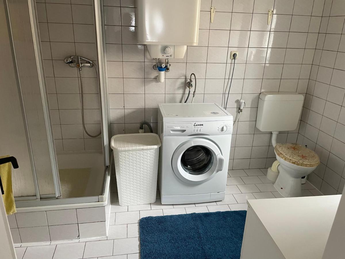 Kosumi Apartment คอลบาร์มัวร์ ภายนอก รูปภาพ